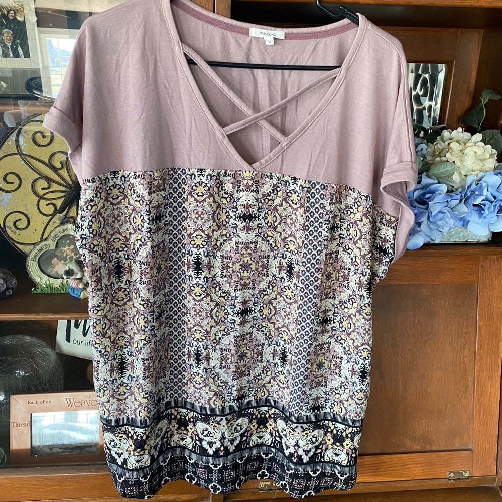 Like new Maurices 2X top